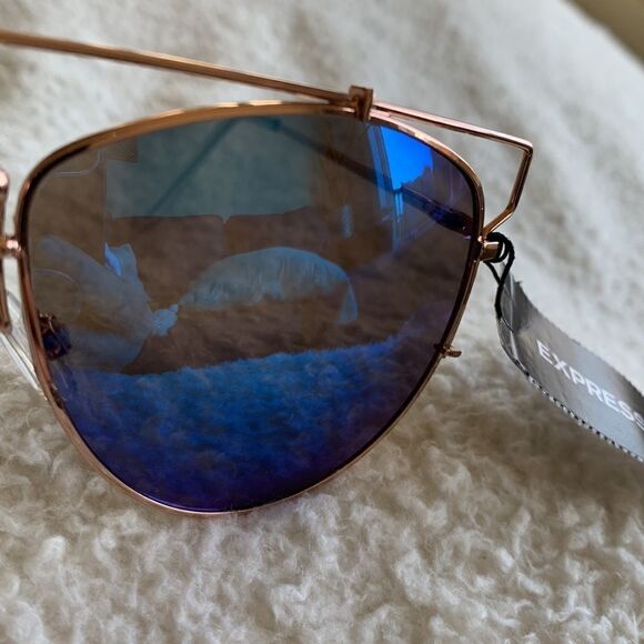 NWT EXPRESS Brow Bar Aviator Blue Rose Gold Sunglasses - Picture 2 of 6